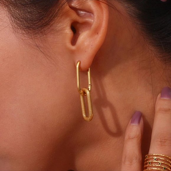 NEW LINK 18K GOLD CHAIN LONG DROP EARRINGS, BEAUTIFUL EARRINGS, CUTE EARRINGS. - Picture 2 of 6